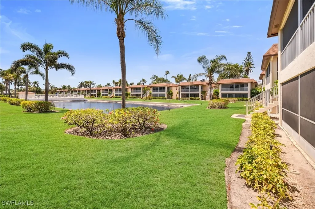 1155 Sandpiper Street Naples FL 34102