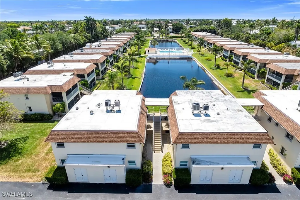 1155 Sandpiper Street Naples FL 34102