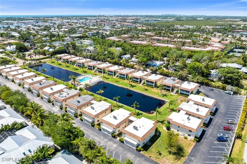 1155 Sandpiper Street Naples FL 34102