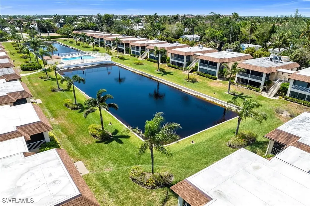 1155 Sandpiper Street Naples FL 34102