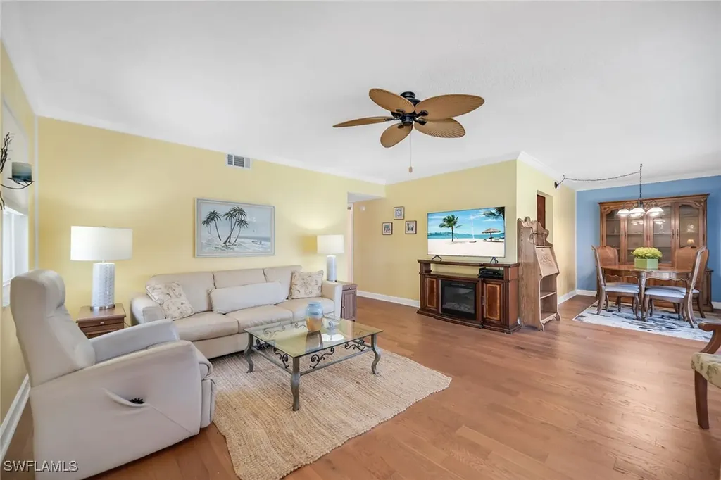 1155 Sandpiper Street Naples FL 34102