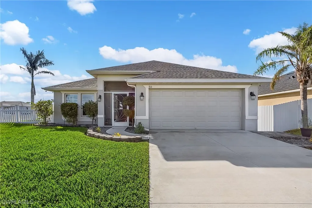 816 NE 32nd Terrace Cape Coral FL 33909