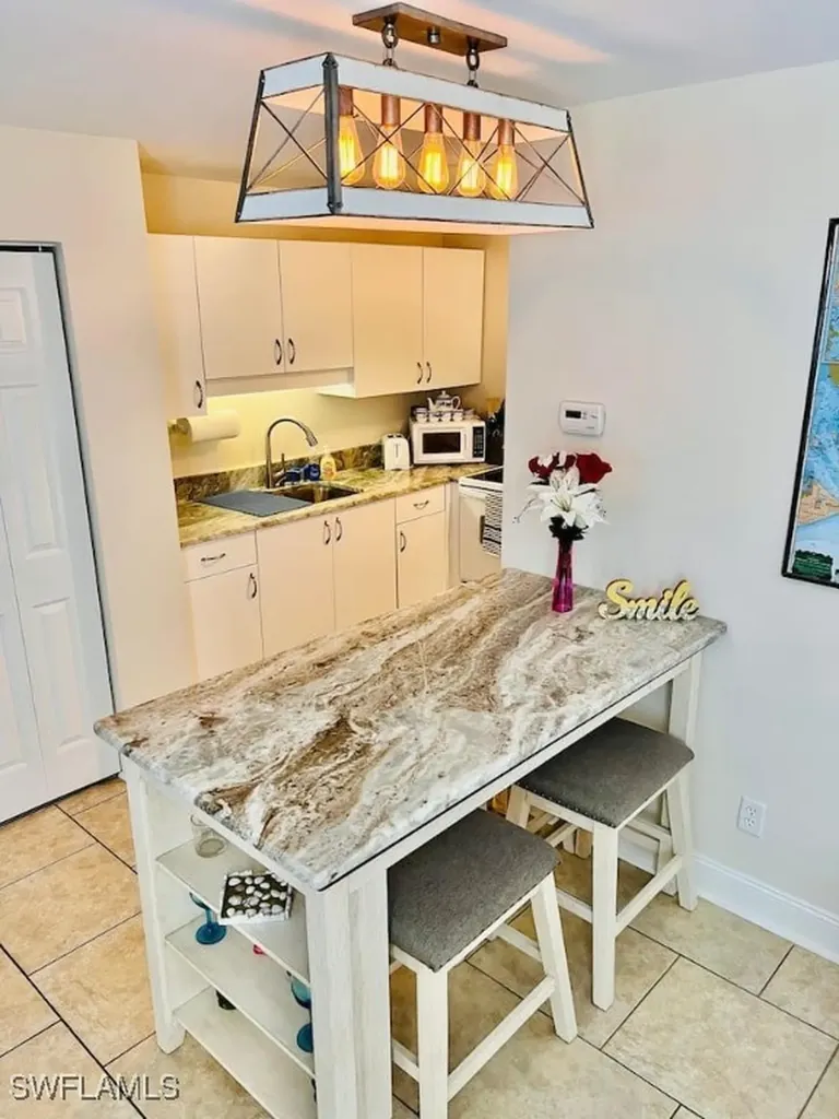 1726 Bikini Court Cape Coral FL 33904