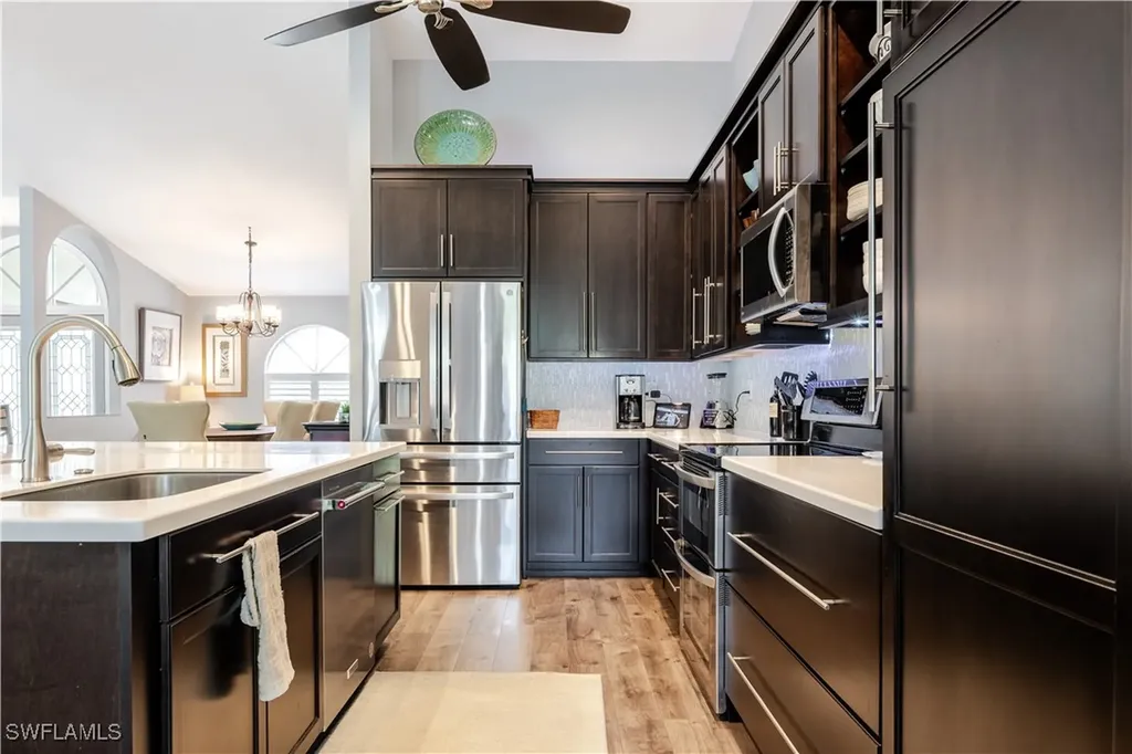 386 Belville Boulevard Naples FL 34104