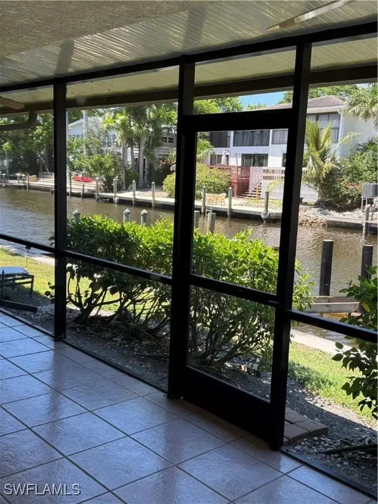 1523 Chesapeake Avenue Naples FL 34102