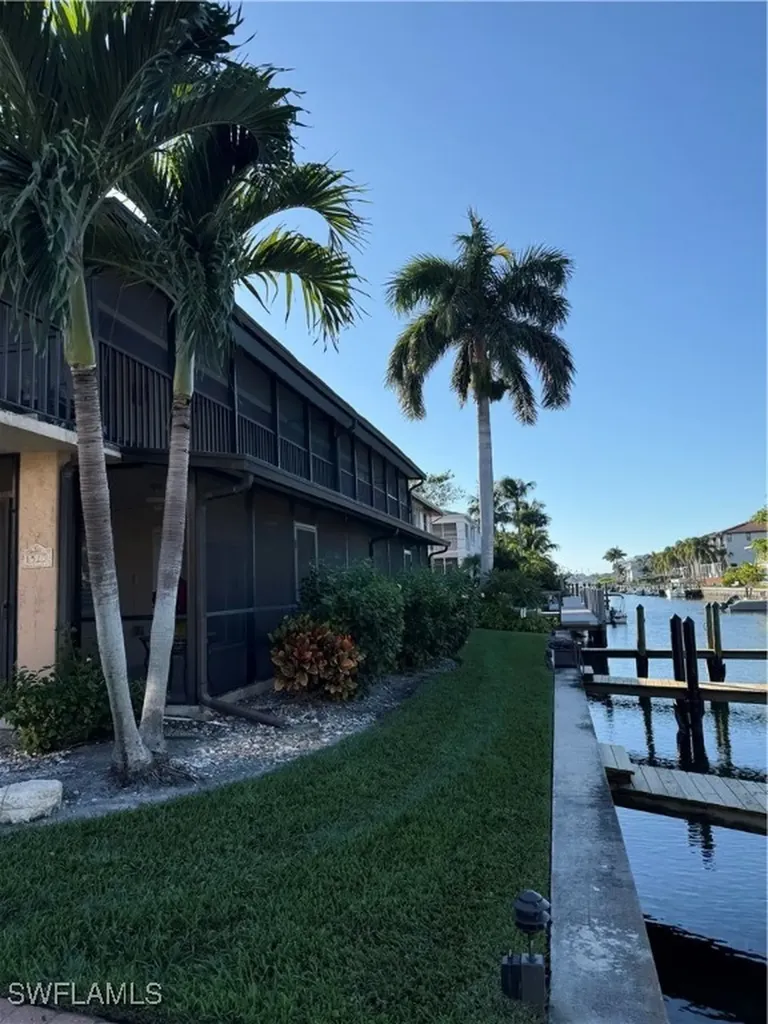 1523 Chesapeake Avenue Naples FL 34102