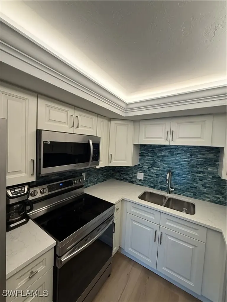 1523 Chesapeake Avenue Naples FL 34102