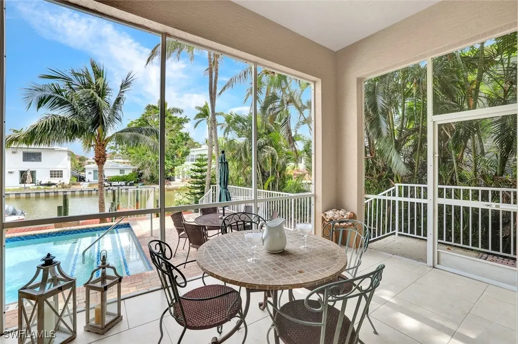 1485 Chesapeake Avenue Naples FL 34102