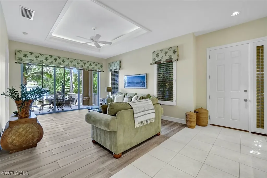 1485 Chesapeake Avenue Naples FL 34102