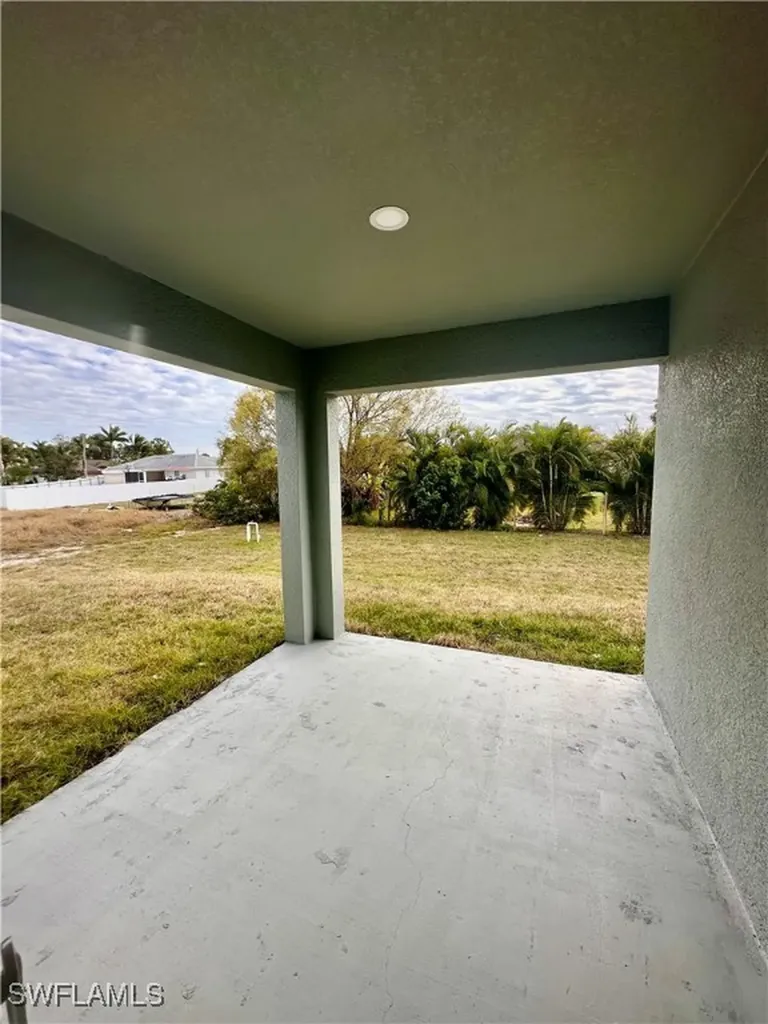 2509 38th Street SW Lehigh Acres FL 33976