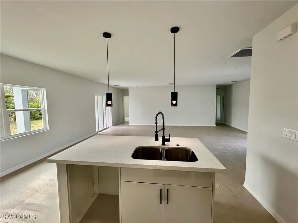 2509 38th Street SW Lehigh Acres FL 33976