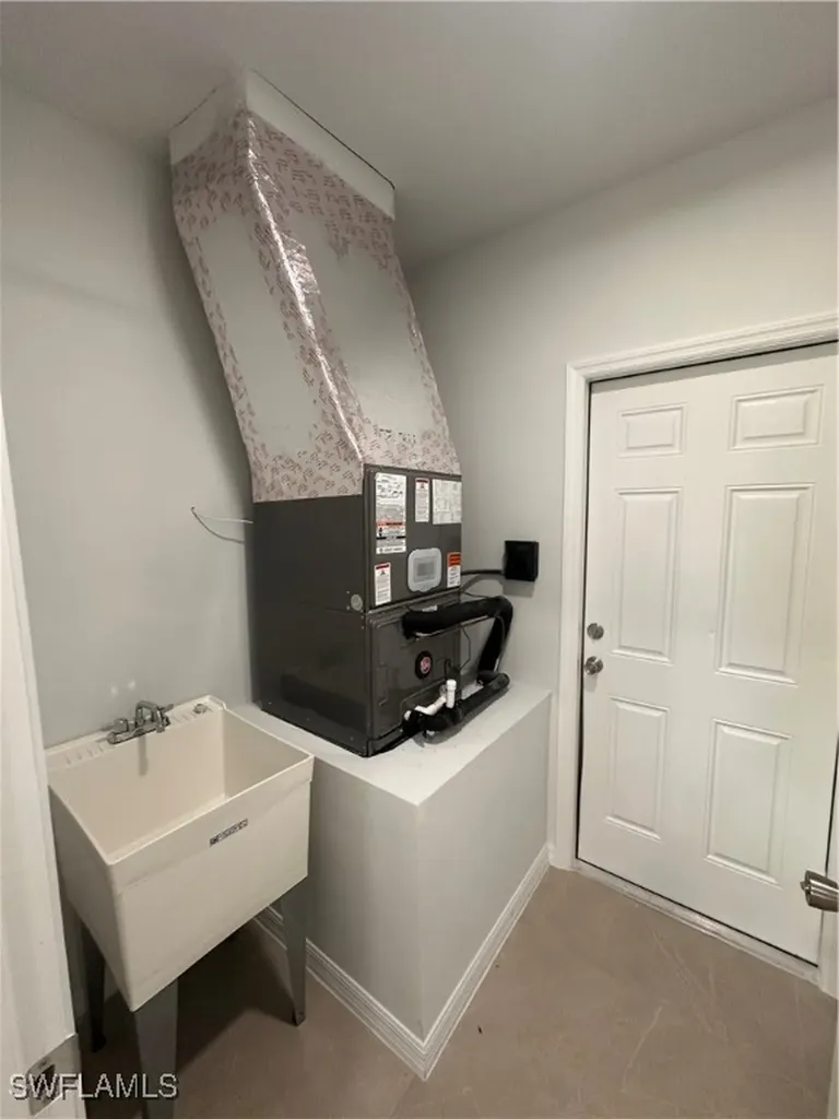 2509 38th Street SW Lehigh Acres FL 33976