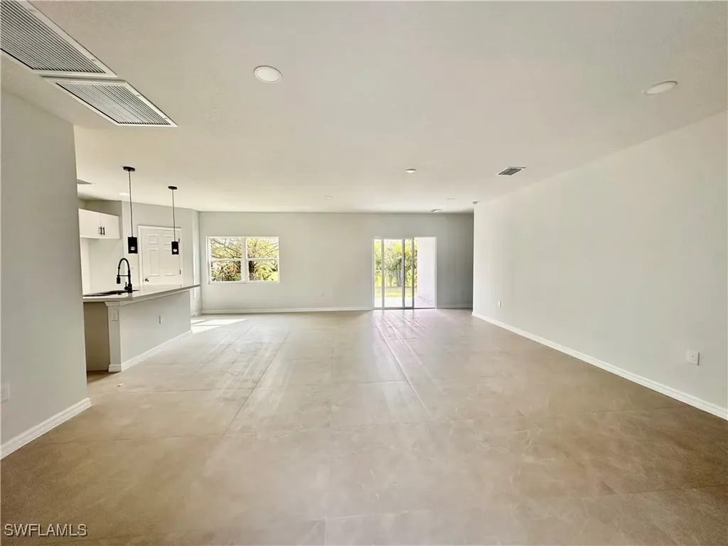 2509 38th Street SW Lehigh Acres FL 33976