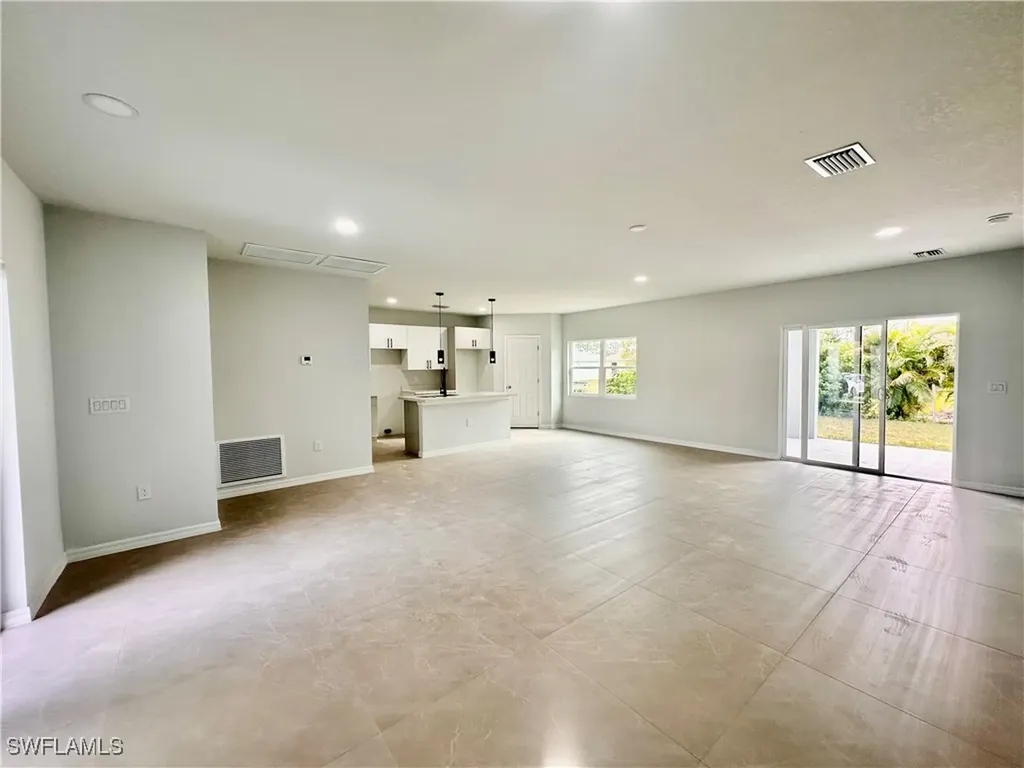 2509 38th Street SW Lehigh Acres FL 33976