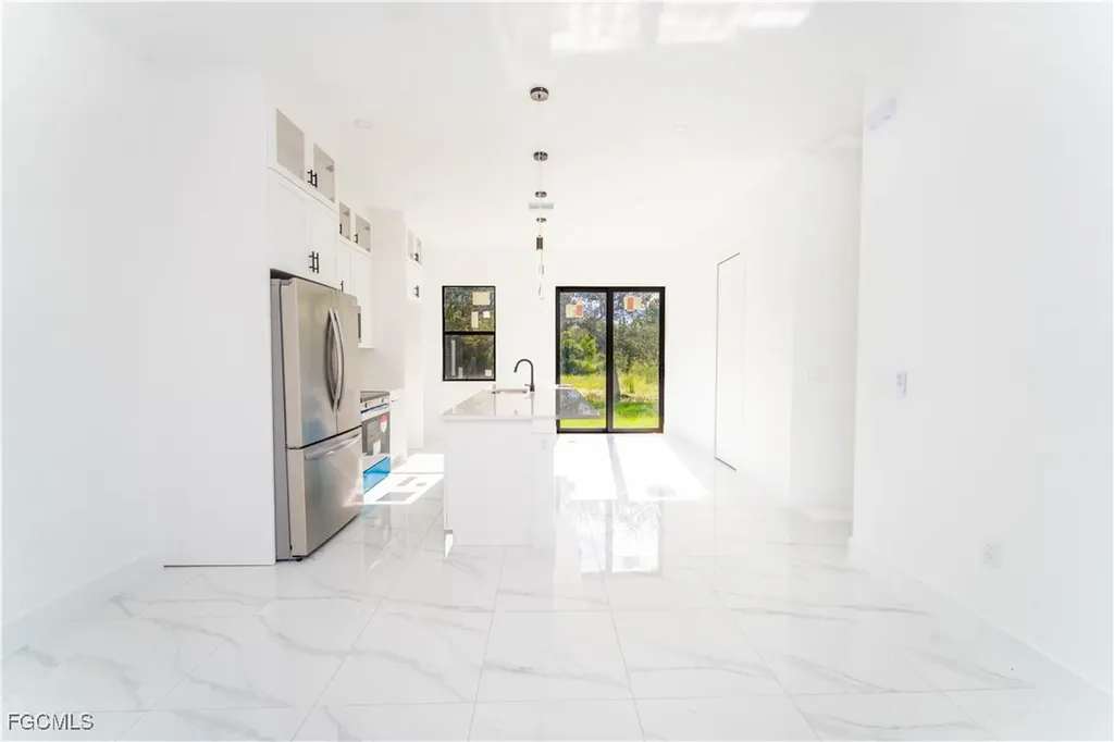 919 Glenn Avenue Lehigh Acres FL 33972
