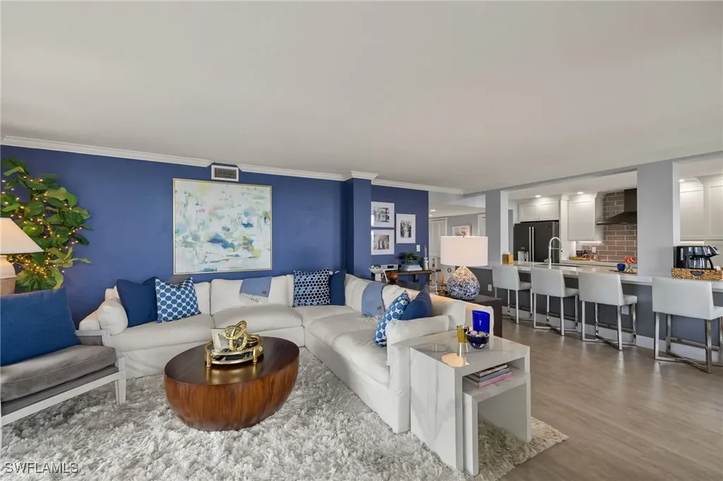 15 Bluebill Avenue Naples FL 34108