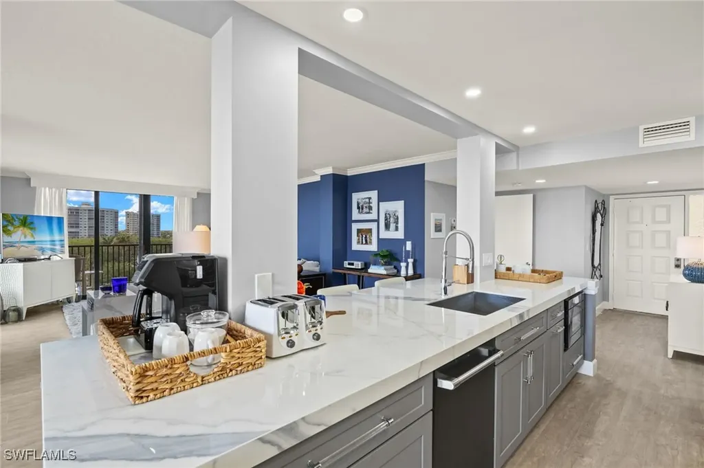 15 Bluebill Avenue Naples FL 34108