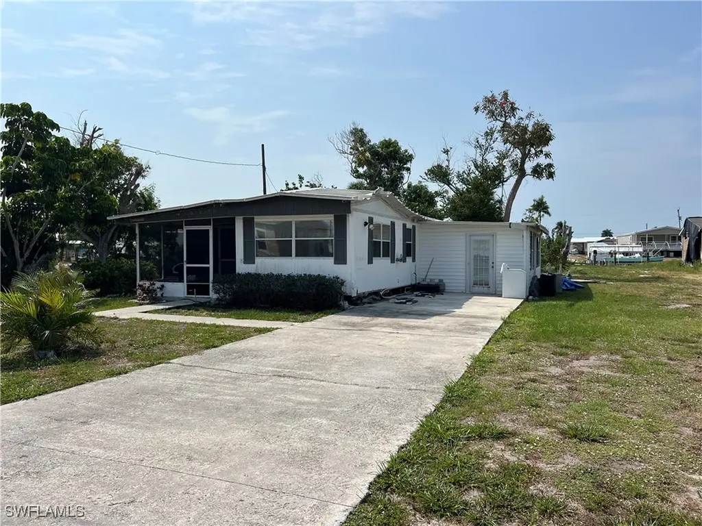 5099 Flamingo Drive St. James City FL 33956