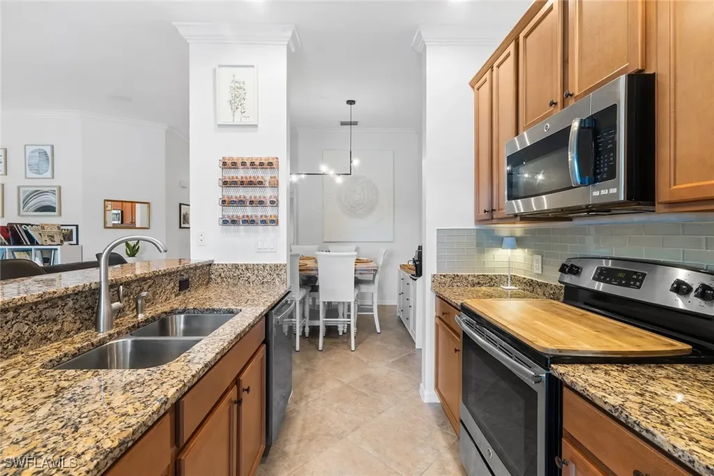 9510 Avellino Way Naples FL 34113