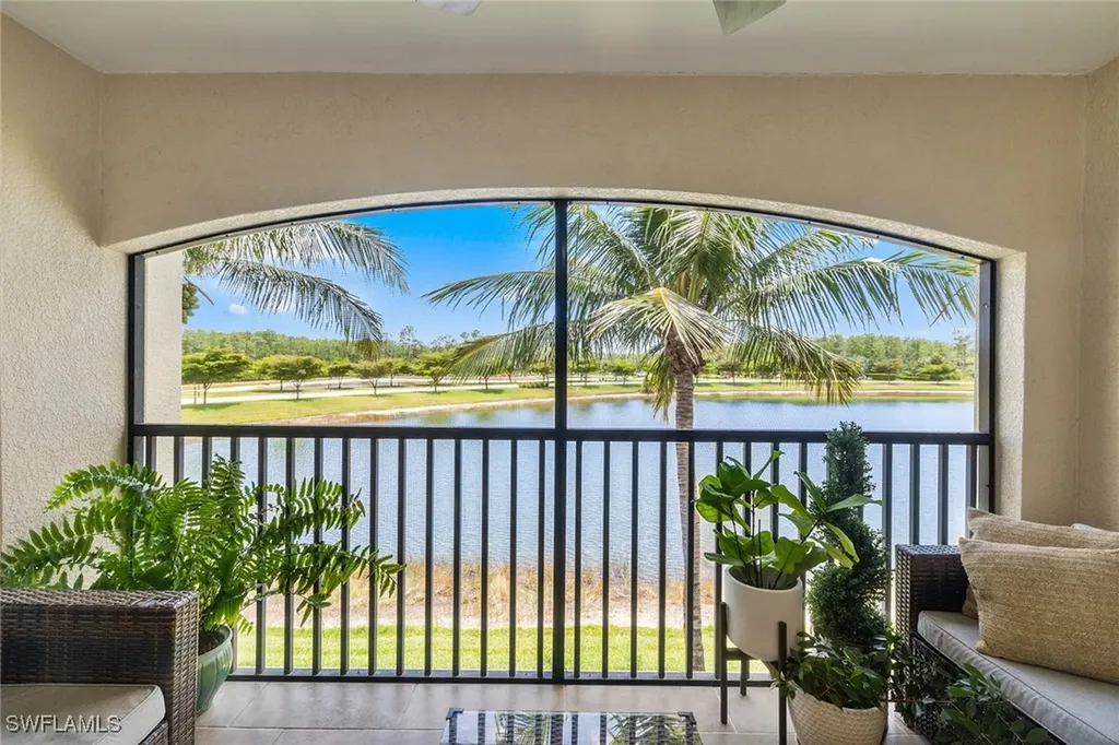 9510 Avellino Way Naples FL 34113