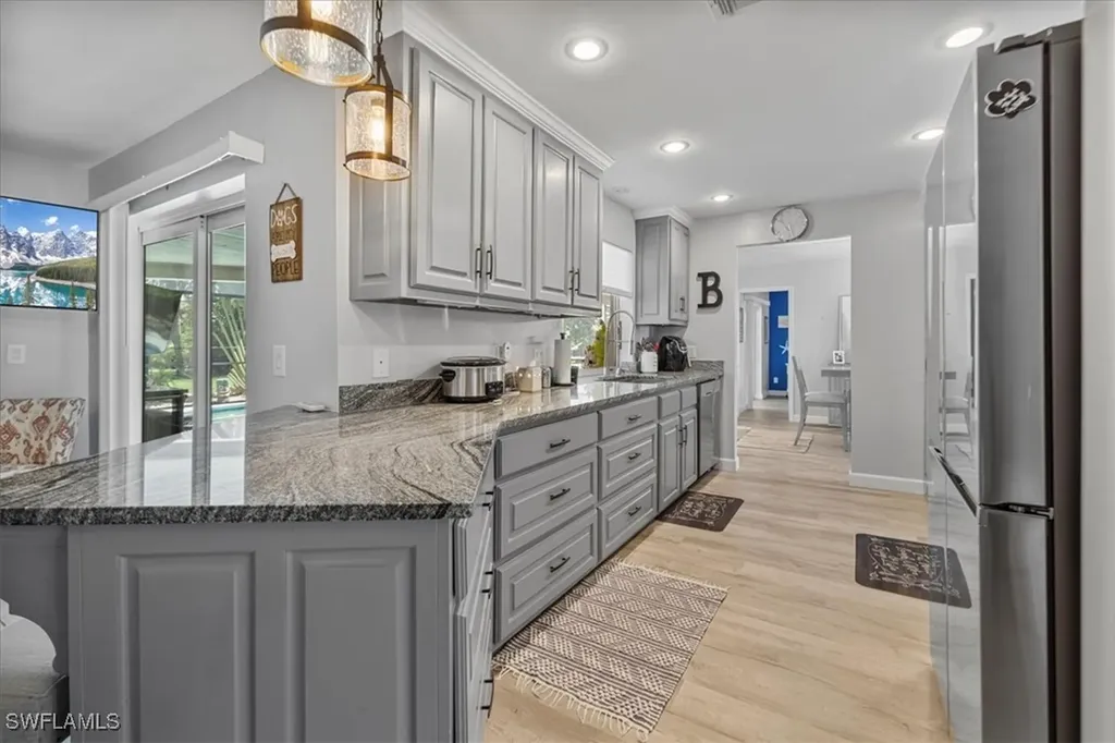 206 SE 45th Terrace Cape Coral FL 33904