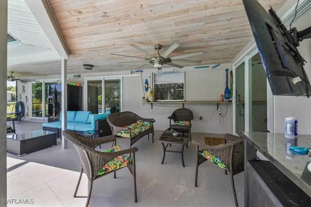 206 SE 45th Terrace Cape Coral FL 33904