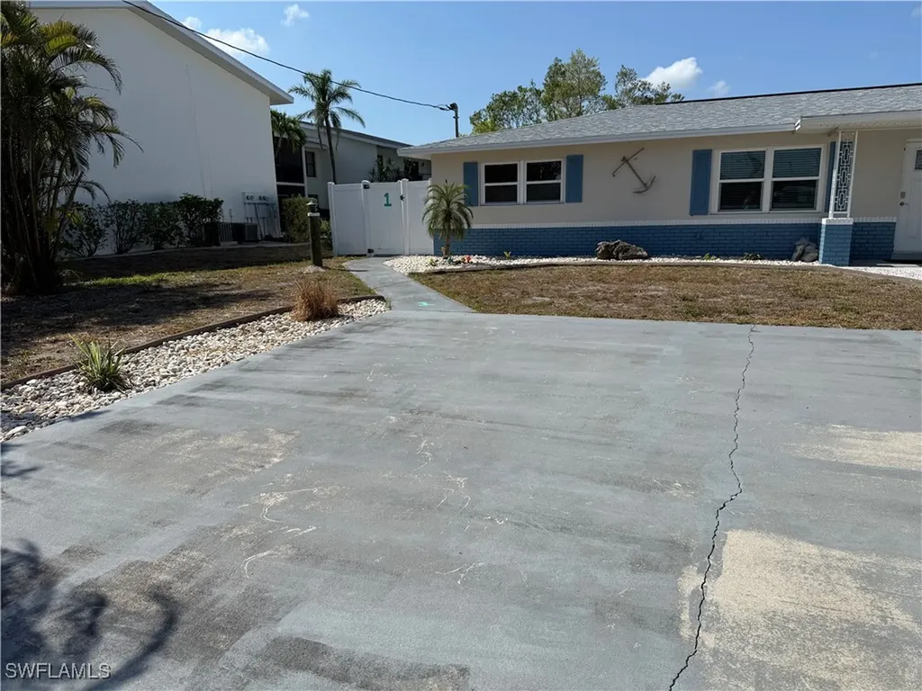 1730 Bikini Court Cape Coral FL 33904