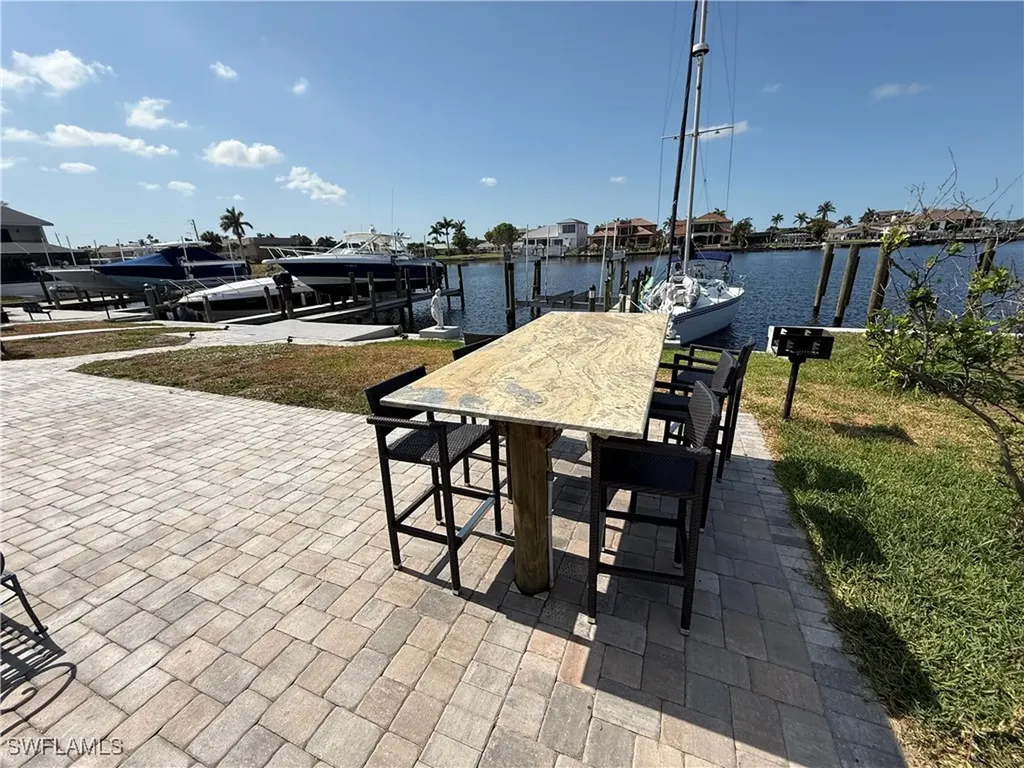 1726 Bikini Court Cape Coral FL 33904