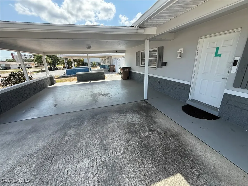 1726 Bikini Court Cape Coral FL 33904