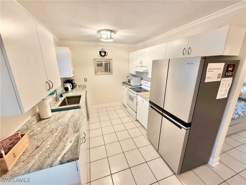 1726 Bikini Court Cape Coral FL 33904