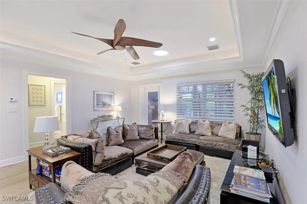 1199 9th Avenue N Naples FL 34102