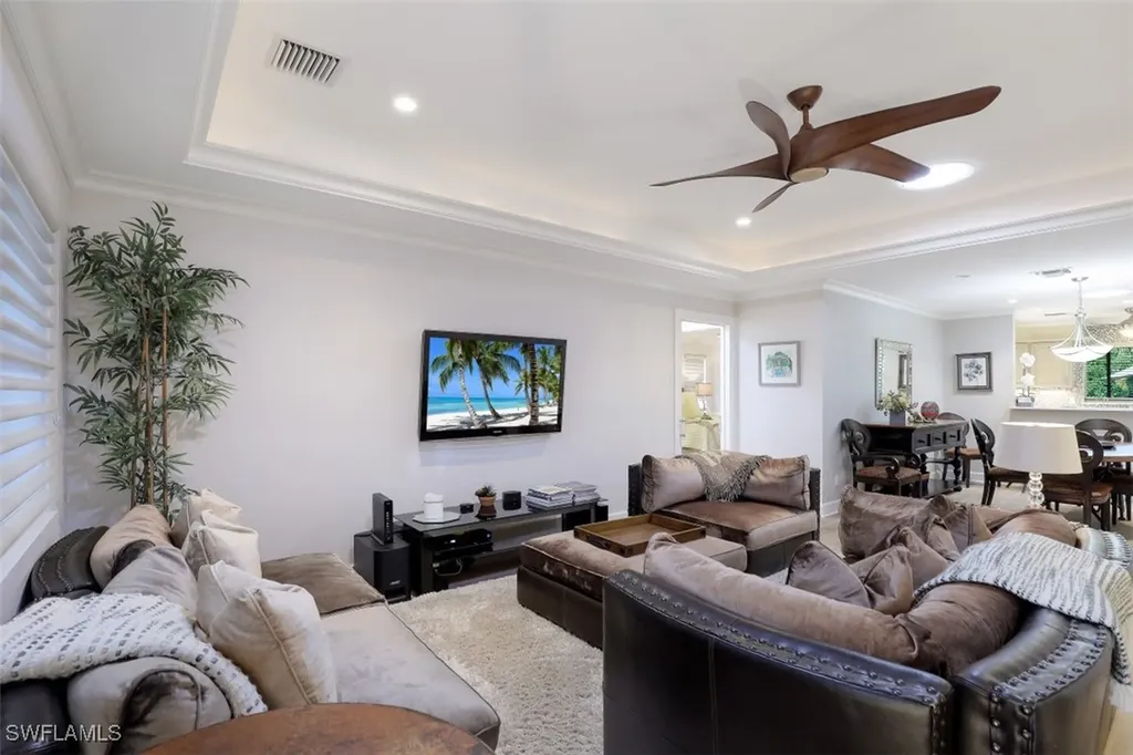 1199 9th Avenue N Naples FL 34102