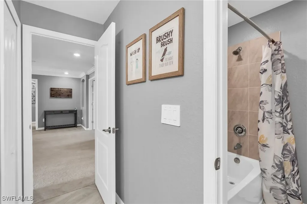 16233 Rosemallow Lane Alva FL 33920