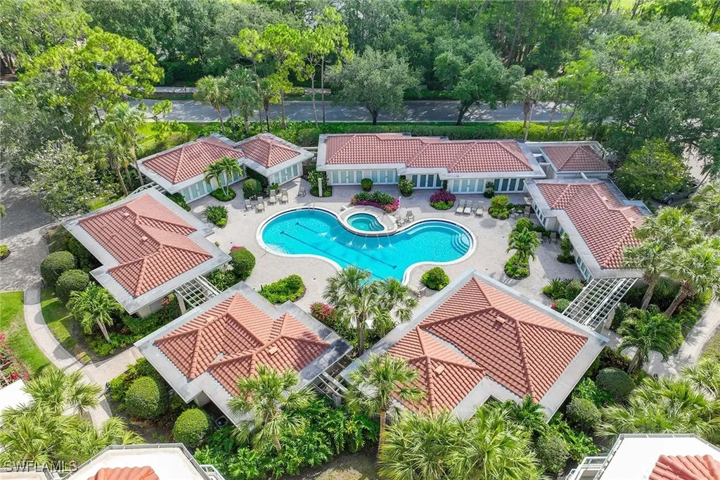 2630 Grey Oaks Drive N Naples FL 34105