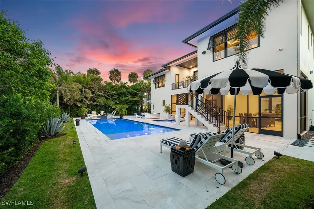 210 Topanga Drive Bonita Springs FL 34134