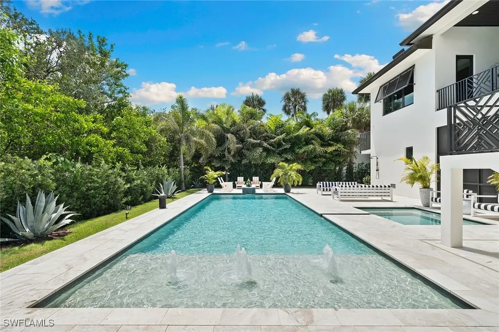 210 Topanga Drive Bonita Springs FL 34134