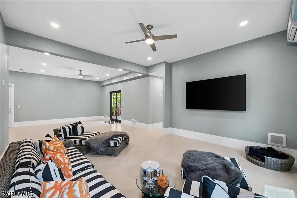 210 Topanga Drive Bonita Springs FL 34134