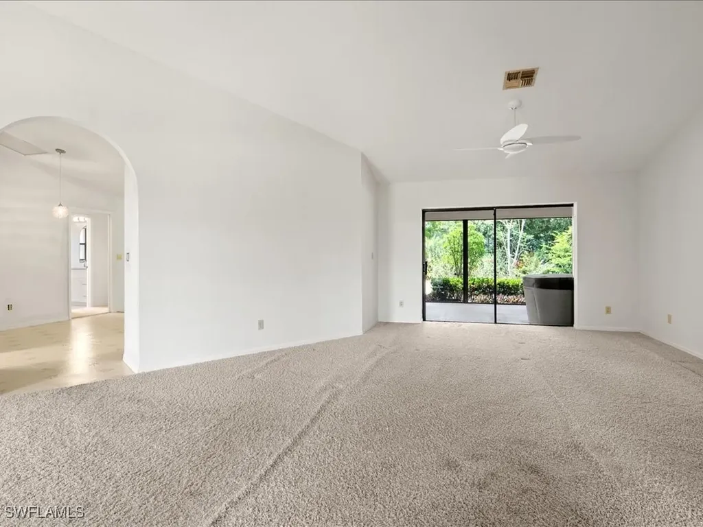 10421 Regent Circle Naples FL 34109