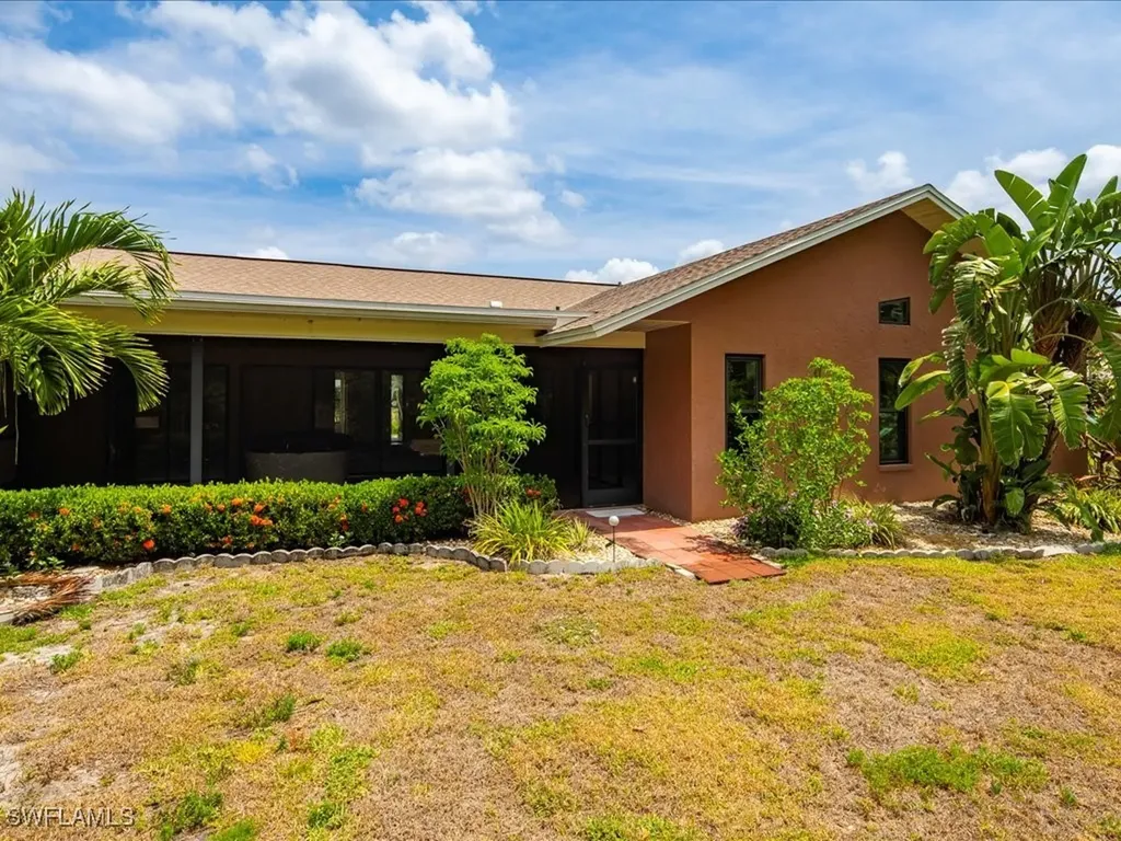 10421 Regent Circle Naples FL 34109