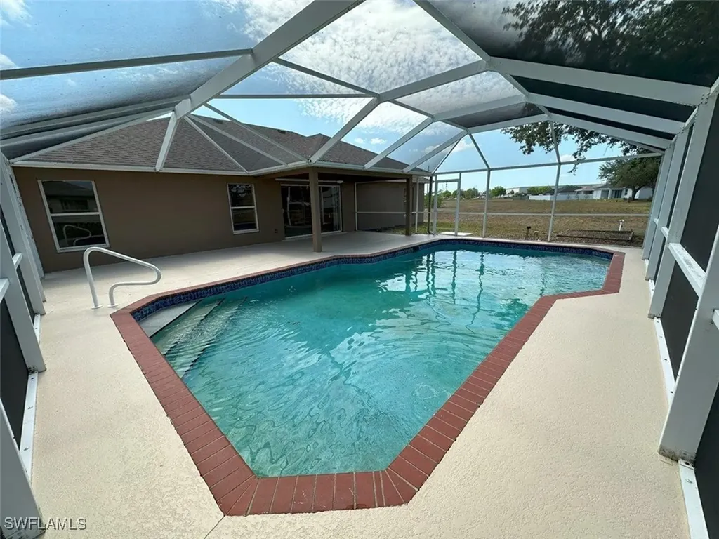 1322 NE 20th Place Cape Coral FL 33909