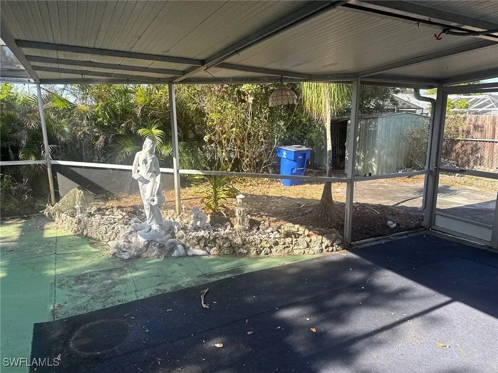 941 Jasmine Street North Fort Myers FL 33903