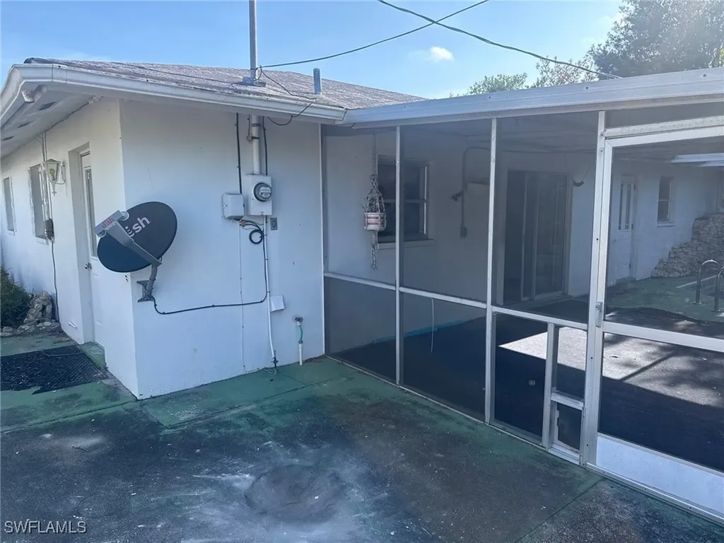 941 Jasmine Street North Fort Myers FL 33903