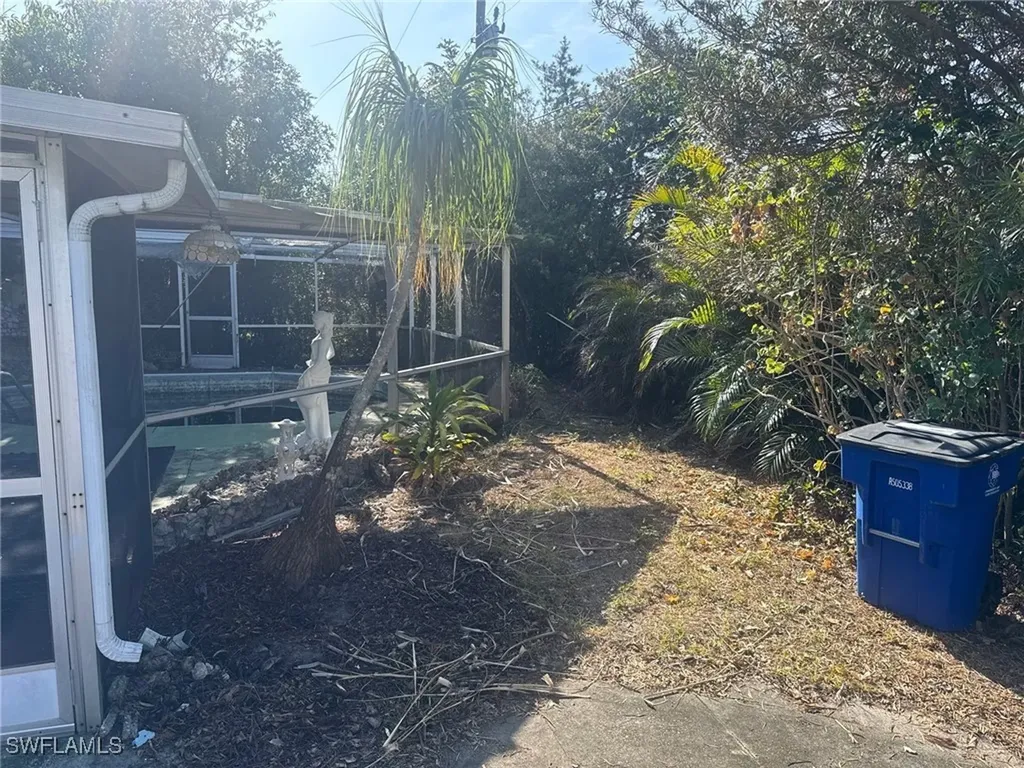 941 Jasmine Street North Fort Myers FL 33903