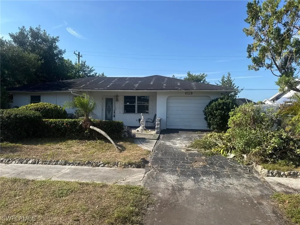 941 Jasmine Street North Fort Myers FL 33903