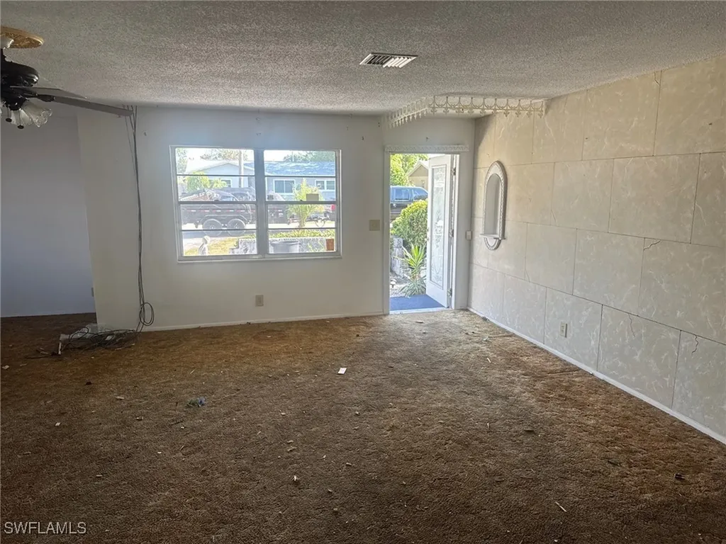941 Jasmine Street North Fort Myers FL 33903