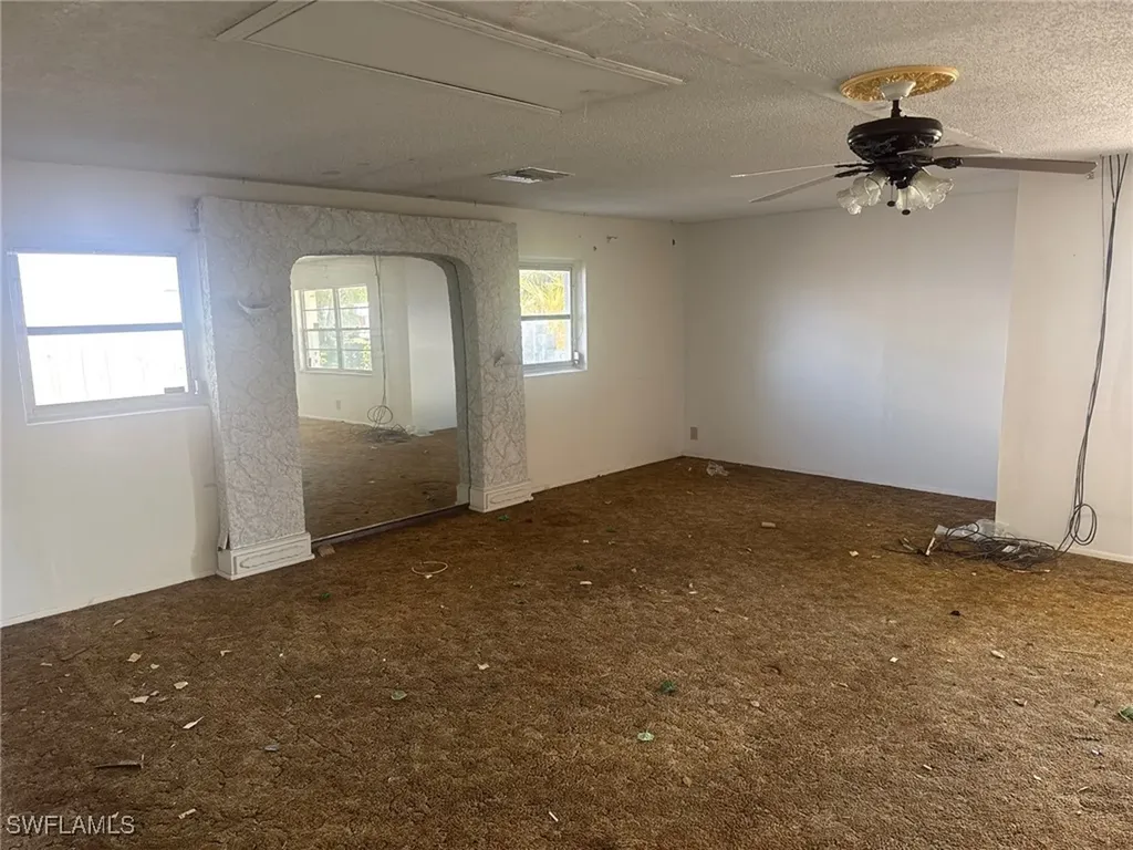 941 Jasmine Street North Fort Myers FL 33903