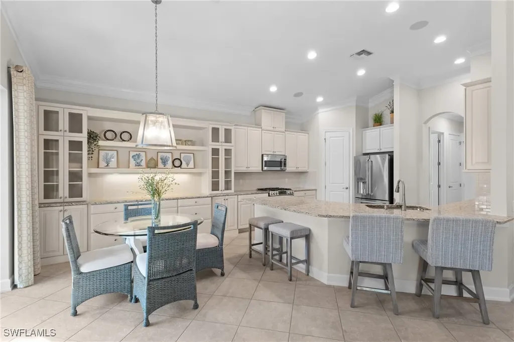 8880 Savona Court Naples FL 34119