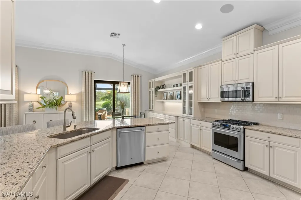 8880 Savona Court Naples FL 34119