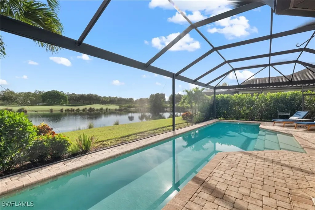 8880 Savona Court Naples FL 34119
