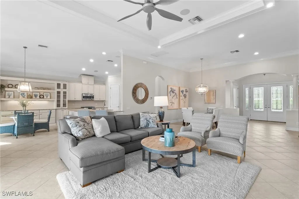 8880 Savona Court Naples FL 34119